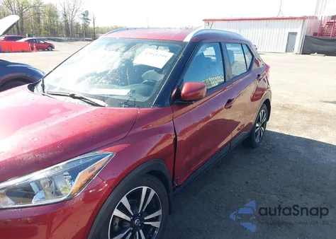 2018 Nissan Kicks Sv из США, поврежденный, VIN 3N1CP5CU9JL537106
